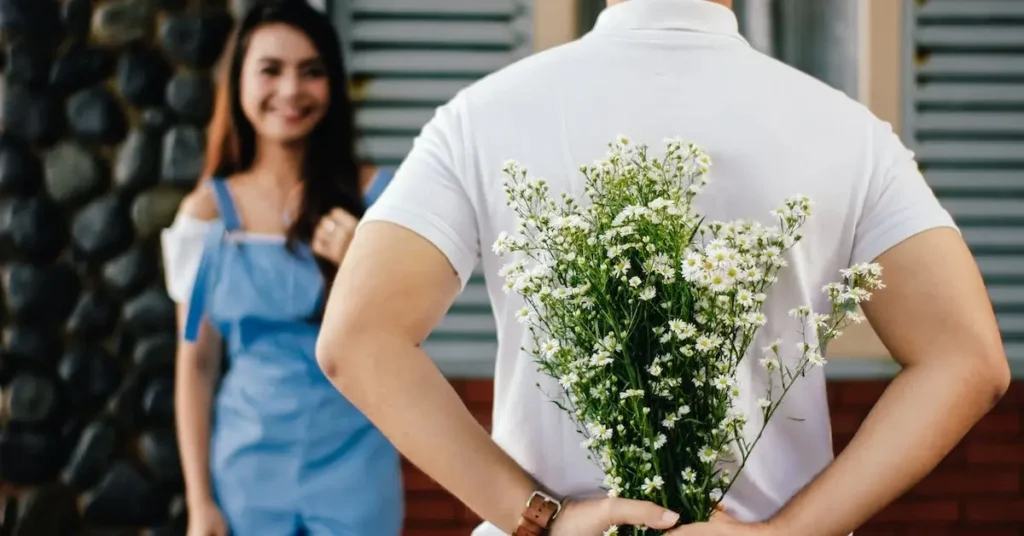 Couple Pose Reference: New Ideas and Sources for Your Great Couple Drawing 2024 9 flowers behind the back as a couple pose reference