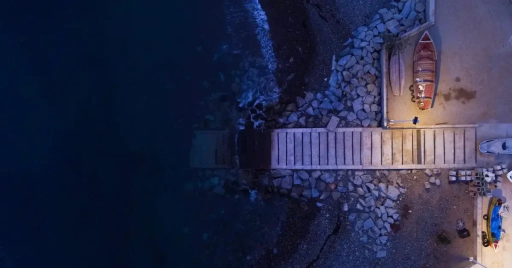 Blue Things to Draw: Ideas for Artistic Inspiration 2024 4 pier as blue things to draw