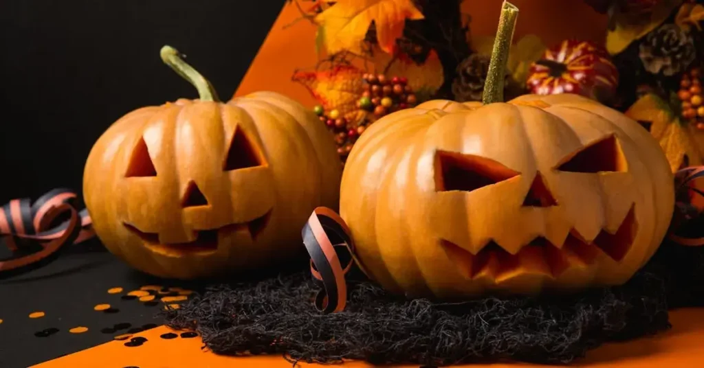 Get Cozy with These 75+ Easy Fall Drawing Ideas! 8 easy fall drawing ideas hallooween pumpkins